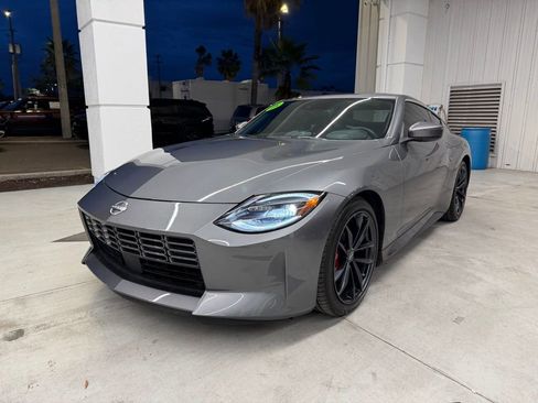 Used 2025 Nissan Z Performance w/ Floor Mat Package image 2