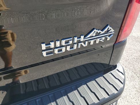 Certified 2025 Chevrolet Silverado 1500 High Country image 40