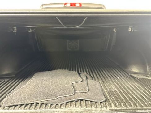 Used 2017 RAM 1500 Express image 25