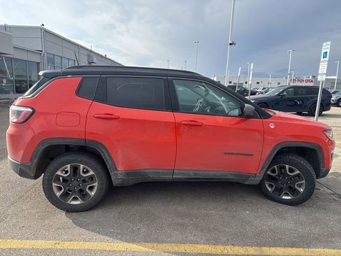 Used 2018 Jeep Compass Trailhawk w/ Leather Interior Group image 8