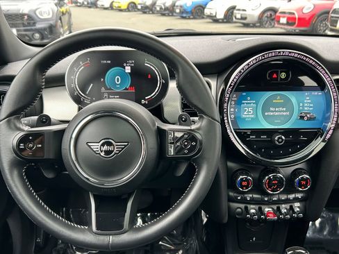 Used 2023 MINI Cooper S image 17