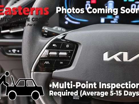 Used 2025 Kia Niro LX FWD image 14