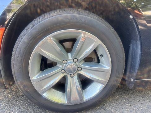 Used 2016 Dodge Charger SXT RWD image 14