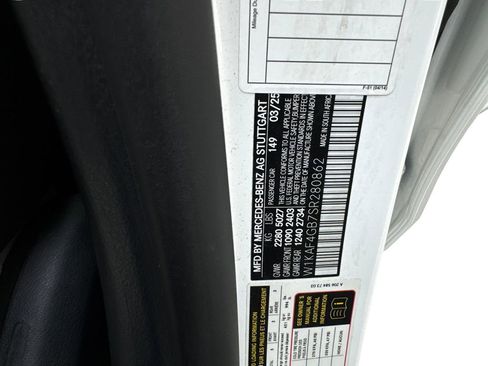Used 2025 Mercedes-Benz C 300 Sedan image 85