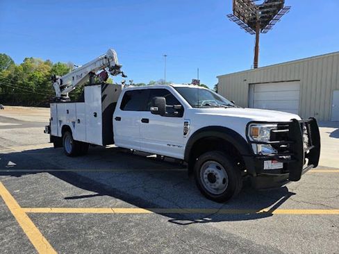 Used 2022 Ford F550 4x4 Crew Cab Super Duty w/ Power Equipment Group image 1