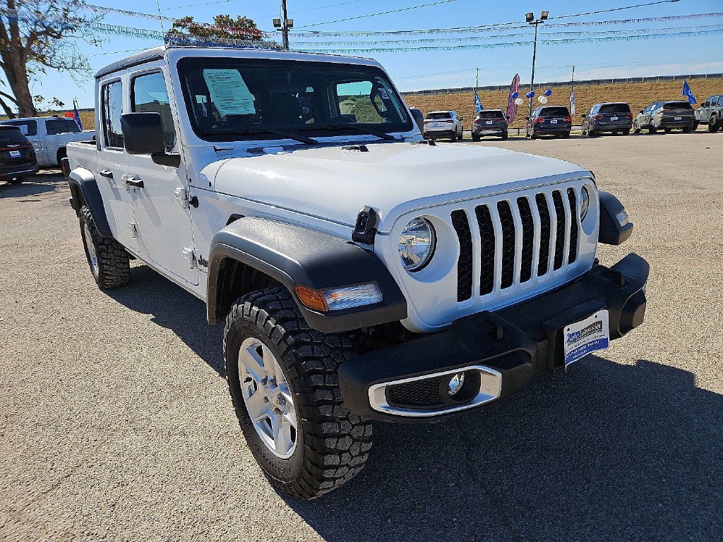 Used 2023 Jeep Gladiator Sport AWD/4WD image 11