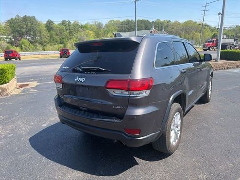 Used 2021 Jeep Grand Cherokee Laredo image 7