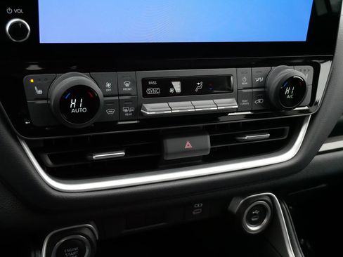 Used 2024 Toyota Grand Highlander XLE image 23