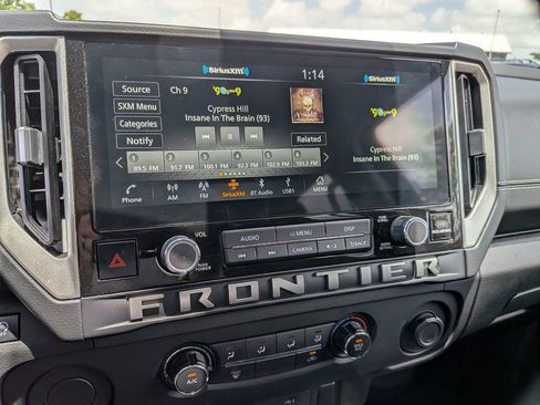 Certified 2025 Nissan Frontier SV RWD image 24