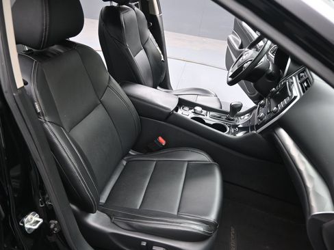 Used 2023 Nissan Maxima SV w/ Floor Mat Group FWD image 27
