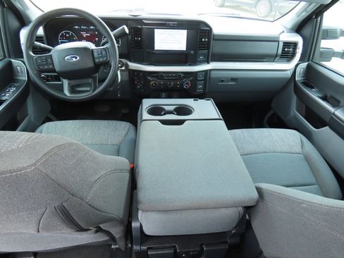 Used 2025 Ford F250 XLT AWD/4WD image 23