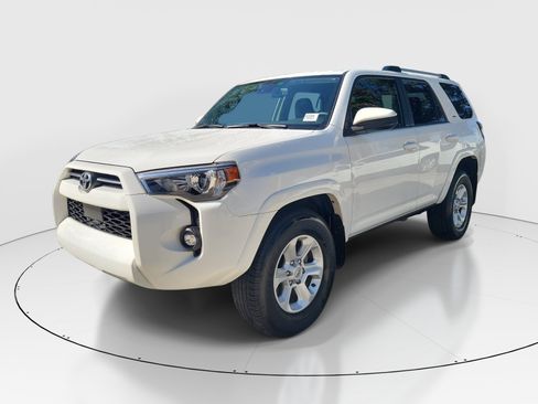 Used 2024 Toyota 4Runner SR5 RWD image 3