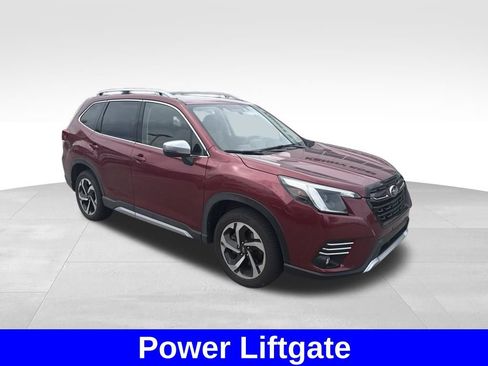 Used 2023 Subaru Forester Touring AWD/4WD image 9