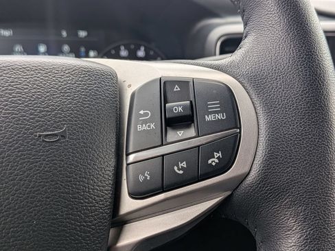 Used 2024 Ford Explorer XLT w/ Equipment Group 202A AWD/4WD image 14