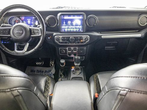 Used 2021 Jeep Wrangler Unlimited Sahara AWD/4WD image 28