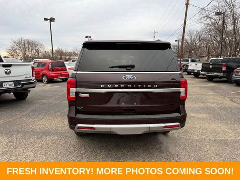 Used 2024 Ford Expedition XLT image 5