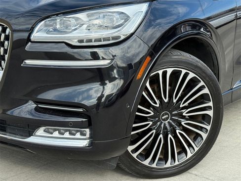 Used 2020 Lincoln Aviator Black Label w/ Dynamic Handling Package image 2