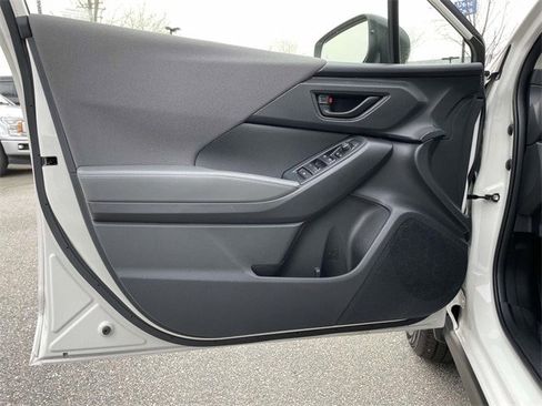 Used 2024 Subaru Crosstrek 2.0i Premium image 16