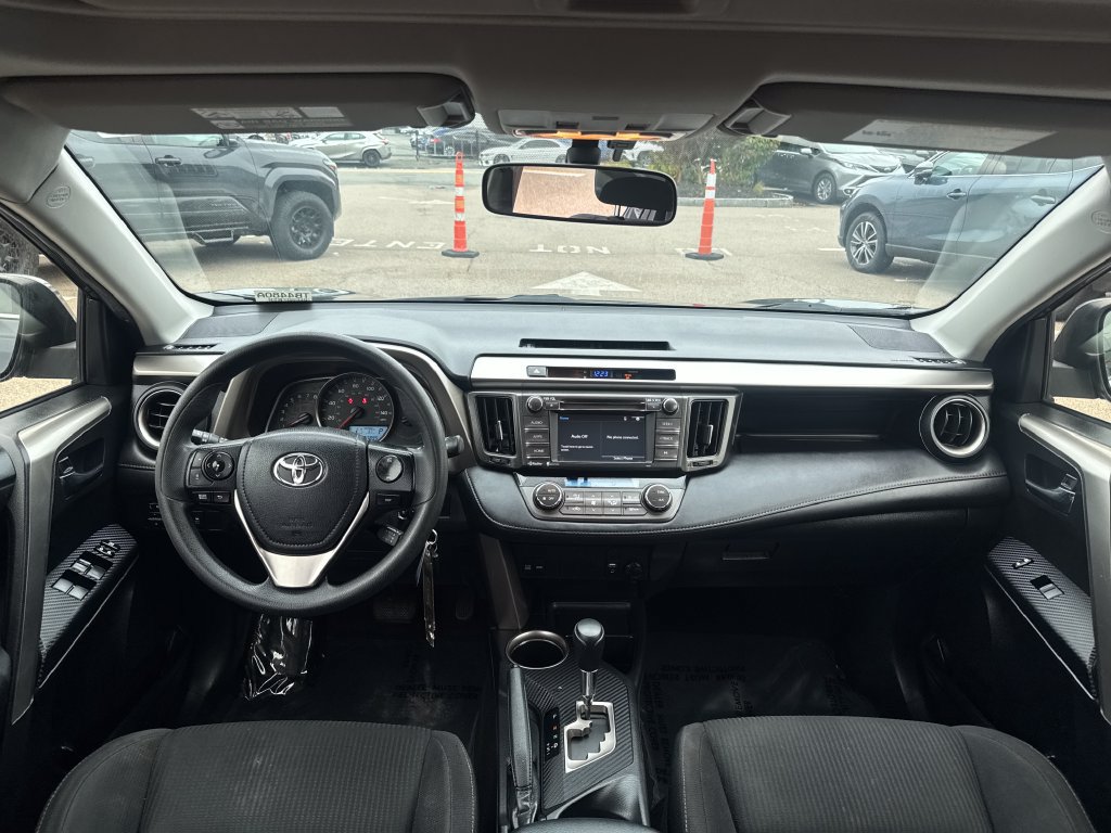 Used 2015 Toyota RAV4 XLE AWD/4WD image 11