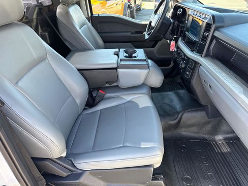 Used 2023 Ford F250 XL w/ XL Chrome Package image 17