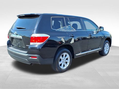 Used 2011 Toyota Highlander 4WD w/ Tow Pkg image 26