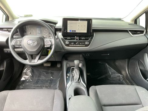Used 2024 Toyota Corolla LE image 11