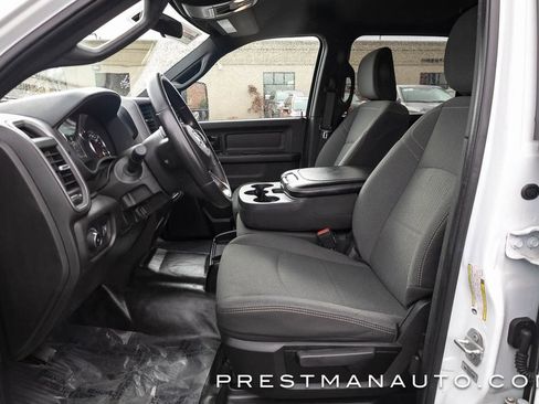 Used 2024 RAM 2500 Tradesman w/ Chrome Appearance Group image 20