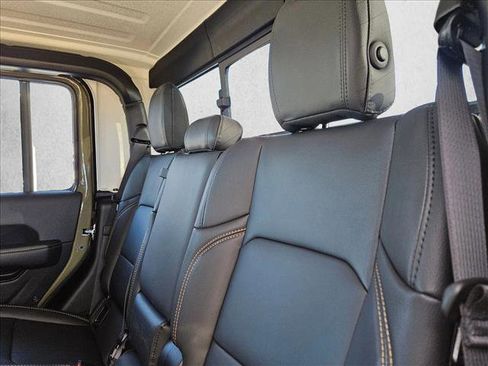 New 2026 Jeep Gladiator Sport image 17