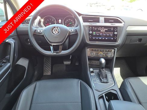 Used 2021 Volkswagen Tiguan SE FWD image 7