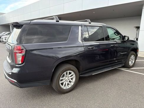 Used 2023 Chevrolet Suburban LT AWD/4WD image 3