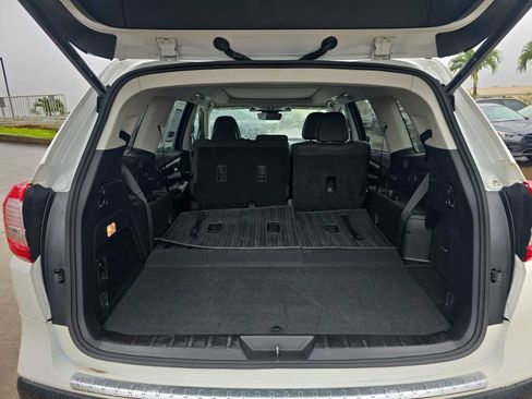 Used 2024 Subaru Ascent Limited w/ Technology Package image 21