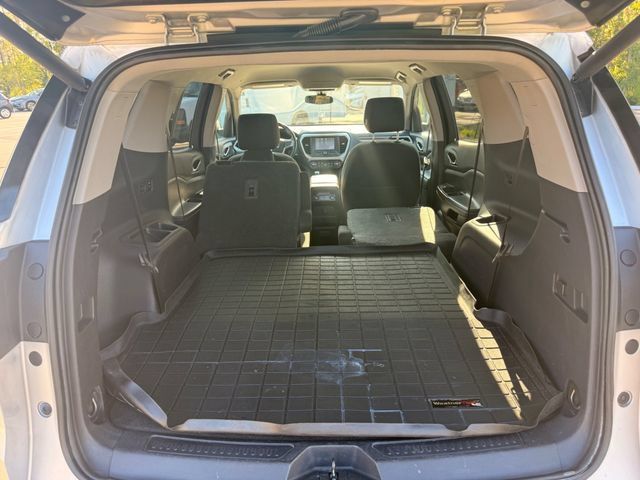 Used 2019 GMC Acadia SLE FWD image 18