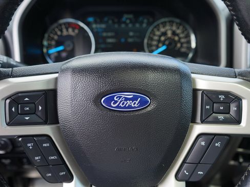 Used 2020 Ford F150 Lariat w/ Equipment Group 502A Luxury AWD/4WD image 28