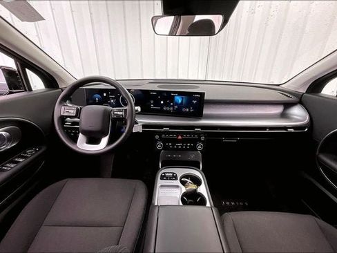 Certified 2026 Hyundai Ioniq 9 S RWD image 14