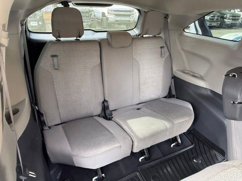 Used 2022 Toyota Sienna LE FWD image 24