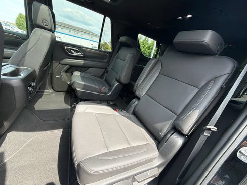 Used 2023 Chevrolet Tahoe Z71 w/ Luxury Package AWD/4WD image 24
