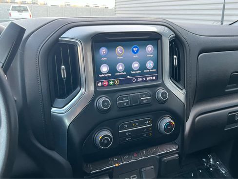 Used 2022 Chevrolet Silverado 2500 LT image 36