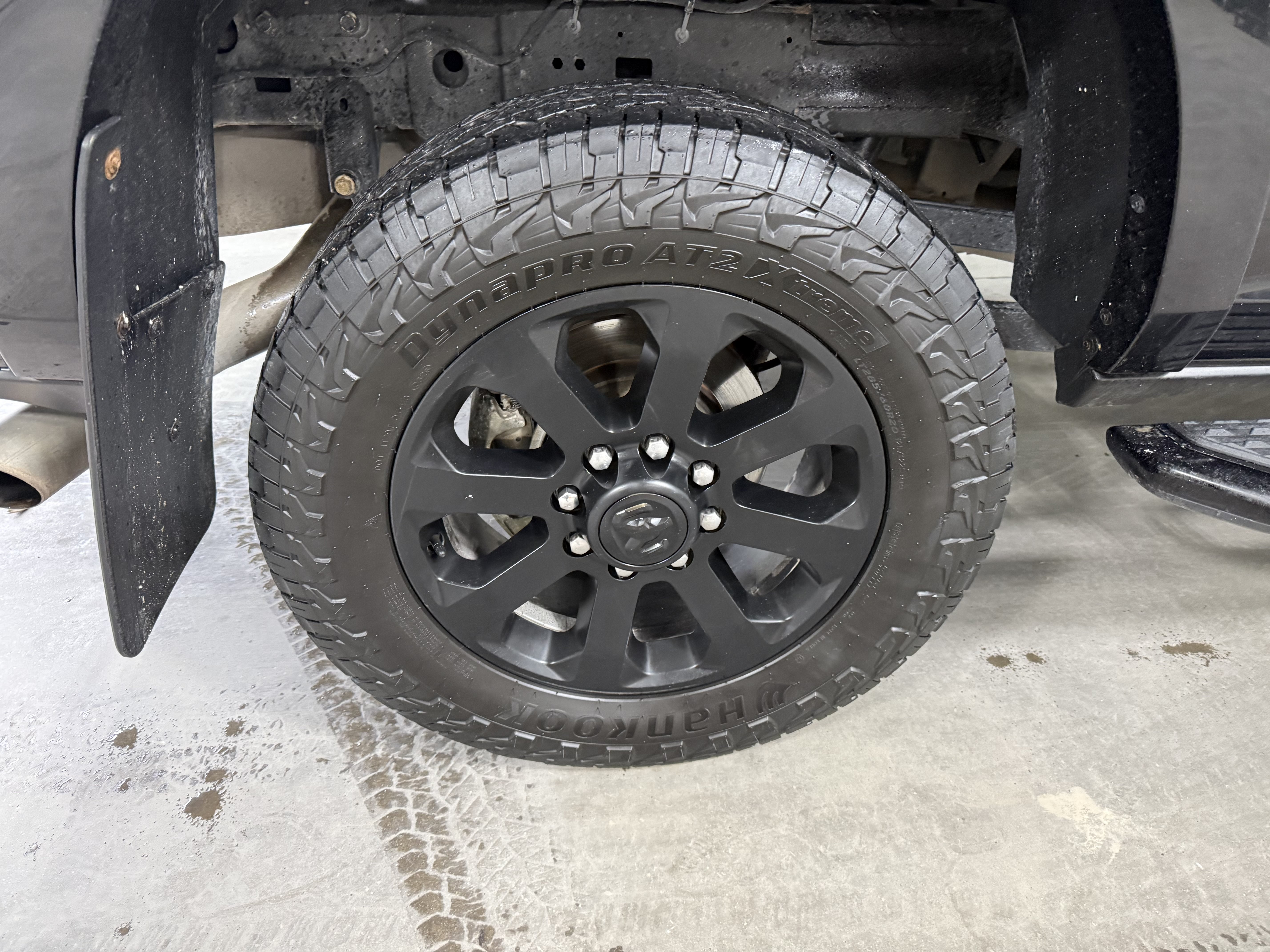 Used 2022 RAM 2500 Laramie w/ Night Edition AWD/4WD image 5