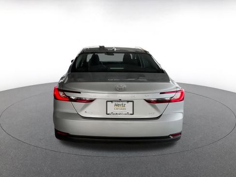 Used 2025 Toyota Camry LE image 11