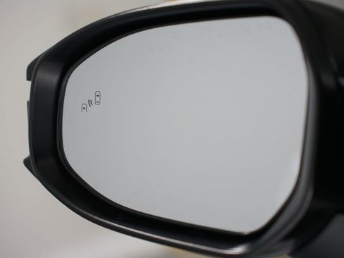 New 2026 Toyota Crown XLE image 25