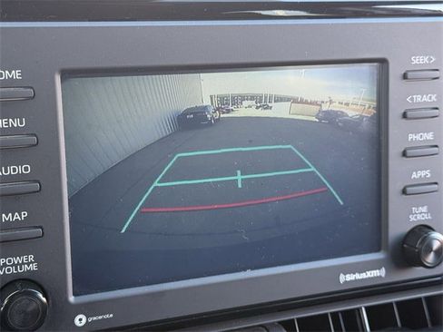 Used 2021 Toyota RAV4 LE image 15