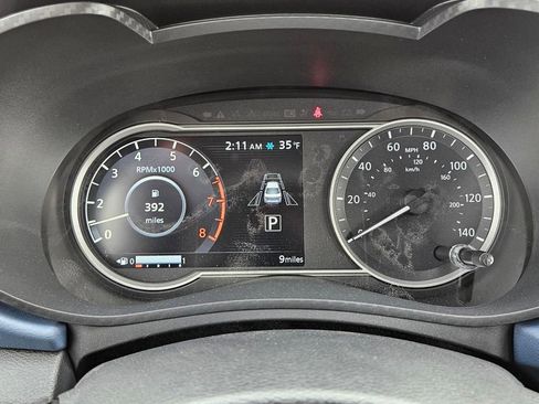 Used 2025 Nissan Versa SV w/ Trunk Package FWD image 12