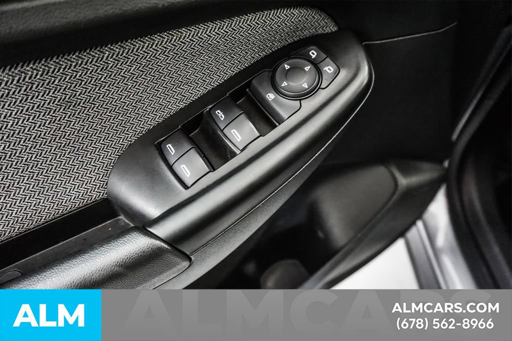 Used 2023 Chevrolet TrailBlazer LT FWD image 47