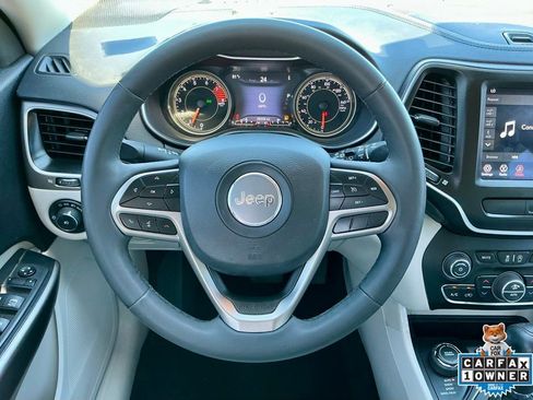 Used 2022 Jeep Cherokee Latitude Lux w/ Sun & Sound Group image 38