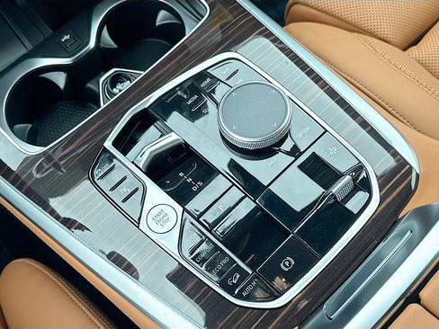 New 2026 BMW X7 xDrive40i w/ M Sport Package image 30