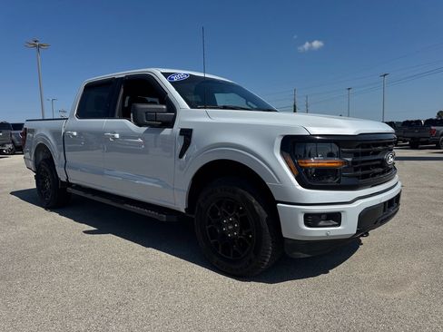 Used 2025 Ford F150 XLT w/ Equipment Group 302A MID AWD/4WD image 8
