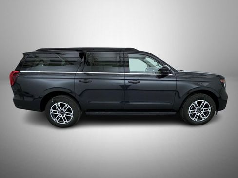 New 2026 Ford Expedition Max Active image 4
