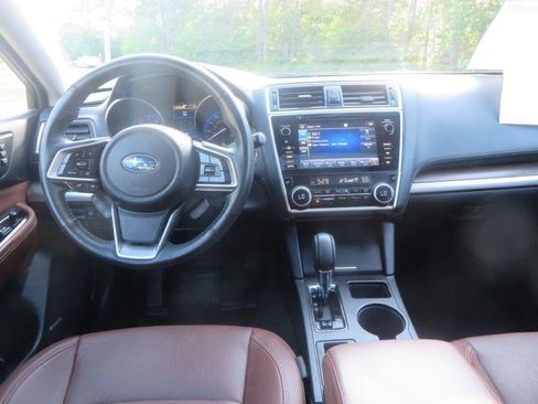 Used 2018 Subaru Outback 2.5i Touring w/ Protection Package #1 AWD/4WD image 14
