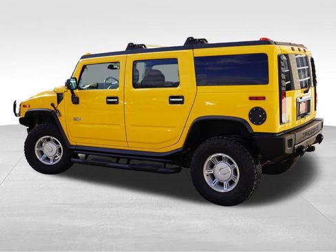 Used 2004 HUMMER H2 w/ Preferred Equipment Group image 8