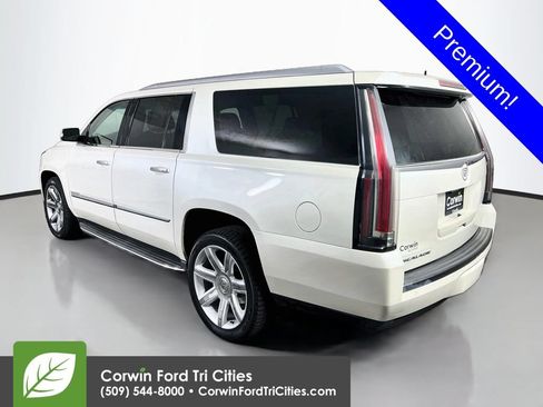 Used 2015 Cadillac Escalade ESV Premium AWD/4WD image 11